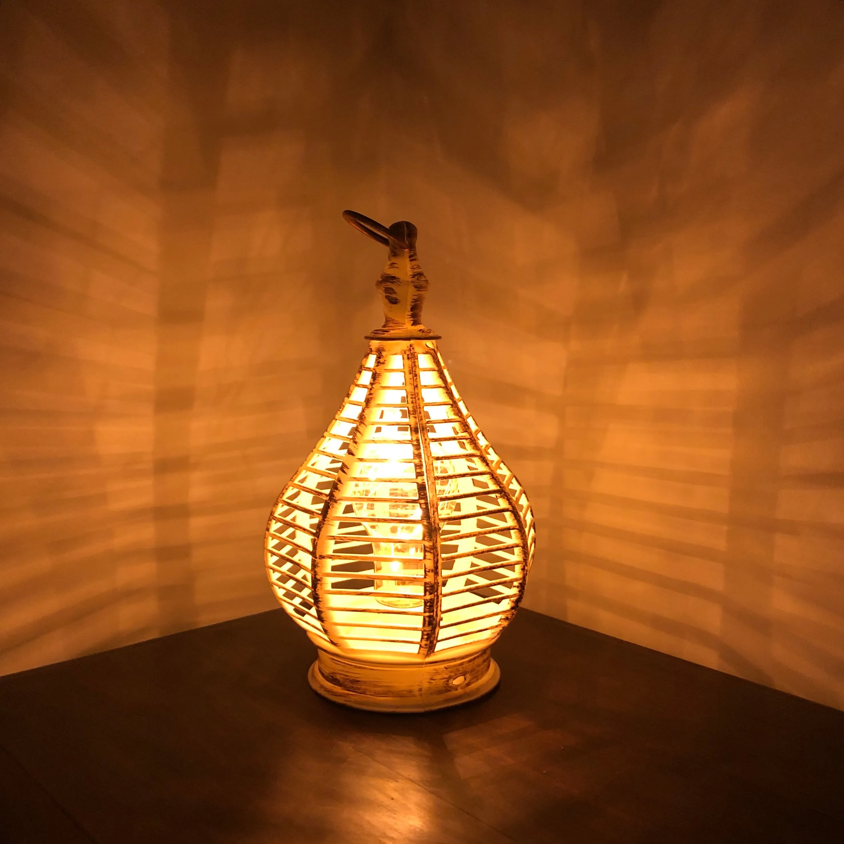 Genie bottle shaped LED Lantern with fairy lights (16.5 x 28.5cm)